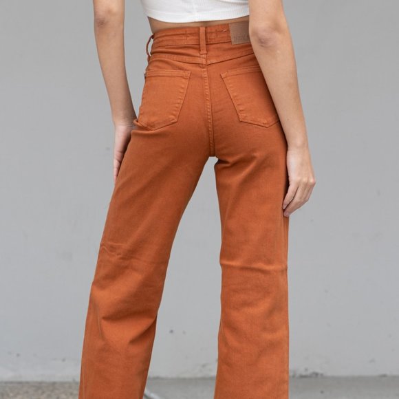 Judy Blue Full Size Feeling Special Pocket Jeans - Picture 2 of 12